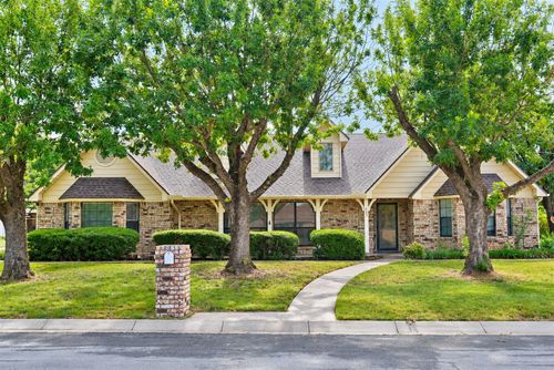 405 S Denton Ave, Justin, TX, 76247-9515 | Card Image