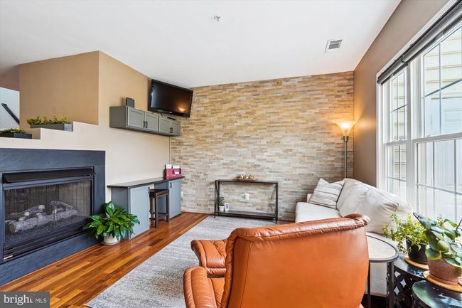 623-B - 623 Main St, Townhouse with 3 bedrooms, 3 bathrooms and null parking in GAITHERSBURG MD | Image 15