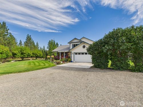 154 W Curlew Lake Rd, Republic, WA, 99166-8799 | Card Image