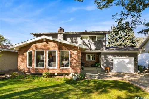 1422 Uhrich Ave, Regina, SK, S4S3R7 | Card Image