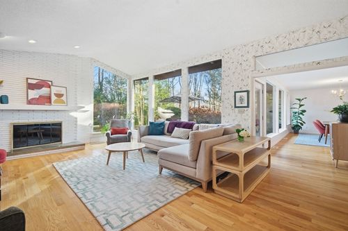 67 Shady Side Dr, Longmeadow, MA, 01106-2145 | Card Image