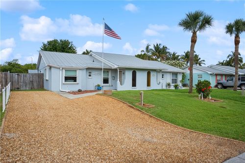1933 Robalo Dr, Vero Beach, FL, 32960-5240 | Card Image