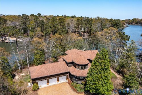 176 Baypointe Ct, Reedville, VA, 22539-3834 | Card Image