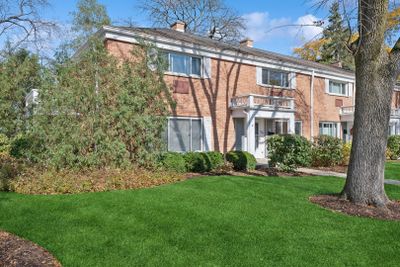 1606 - 1606 Palmgren Drive Drive, Home with 2 bedrooms, 1 bathrooms and 1 parking in Glenview IL | Image 1