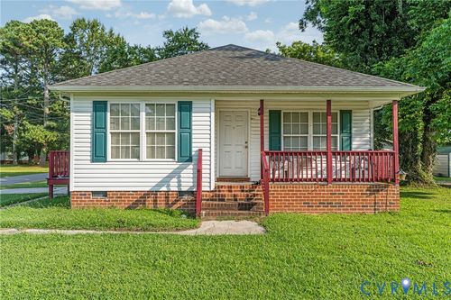 538 W Main St, Waverly, VA, 23890-3243 | Card Image