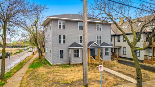 814 6th St Se, Minneapolis, MN, 55414-1320 | Card Image