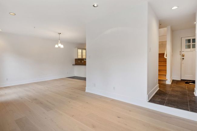3311 W 2 Nd Avenue, Home with 3 bedrooms, 2 bathrooms and 1 parking in Vancouver BC | Image 13