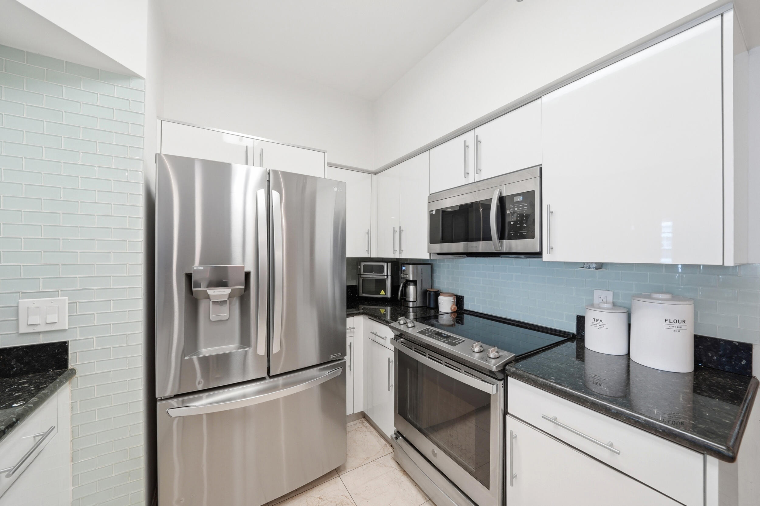Residential in Aventura 4