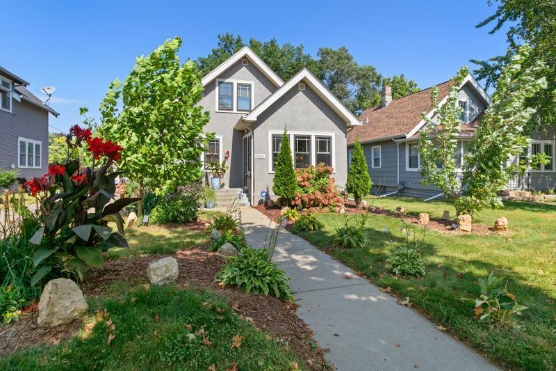 Weenonah Pl, Minneapolis, MN 55417