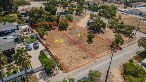 2420 Gaviota Ave, Signal Hill, CA, 90755-3610 | Card Image