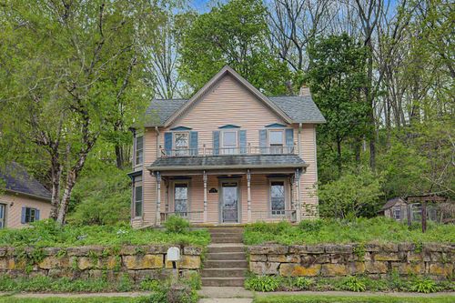 748 Dewey Avenue, Galena, IL, 61036 | Card Image