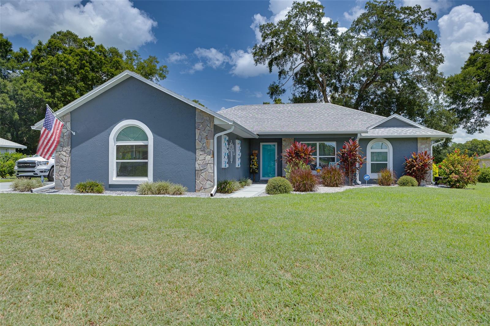 1st St, Ocala, FL 34472