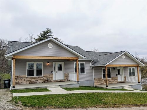 381 Uhl St, Millersburg, OH, 44654-1574 | Card Image