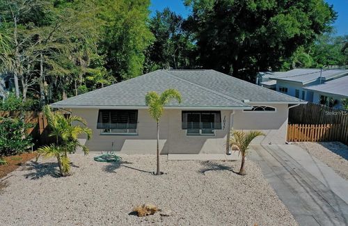 1057 22nd St, SARASOTA, FL, 34234-8305 | Card Image