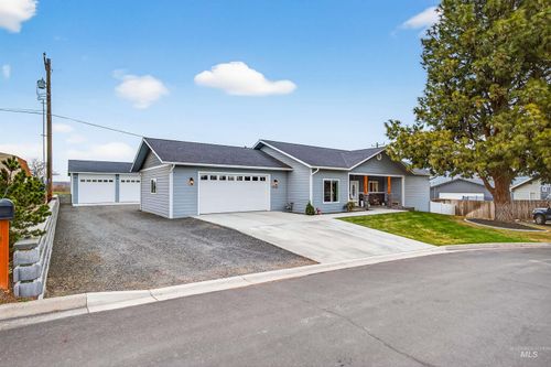 1836 Broadview Dr, Lewiston, ID, 83501-3962 | Card Image