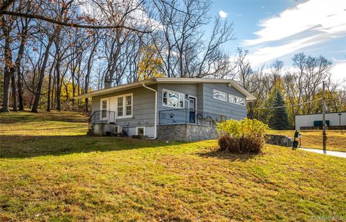 320 N Highland Ave, Ossining, NY, 10562-2328 | Card Image