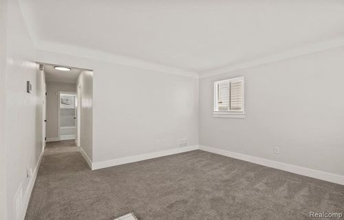 17251 Lumpkin St, Detroit, MI, 48212-1579 | Card Image