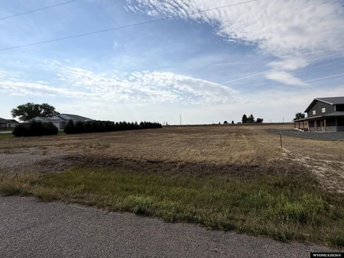 2B E Oak St, Wheatland, WY, 82201 | Card Image