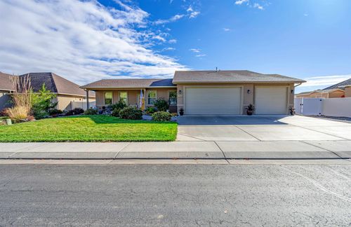 182 Night Hawk Dr, Grand Junction, CO, 81503-3915 | Card Image