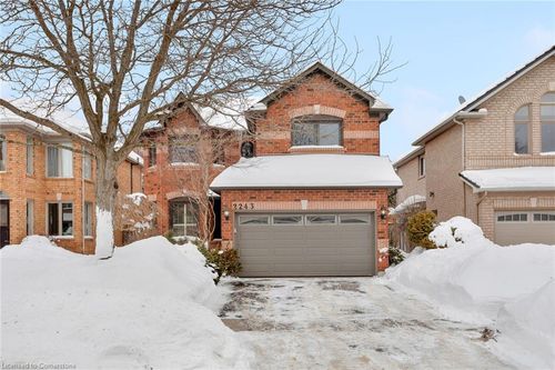 2243 Vista Oak Rd, Oakville, ON, L6M3L8 | Card Image