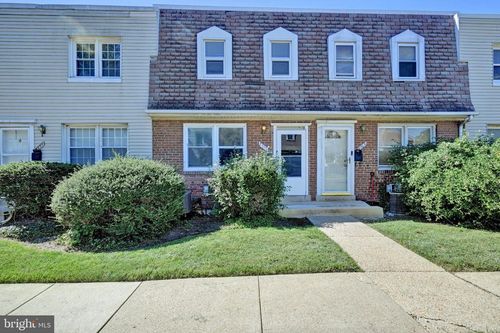 65-2711 Iverson St, TEMPLE HILLS, MD, 20748-1505 | Card Image
