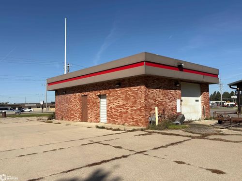 738 S Oak St, Iowa Falls, IA, 50126 | Card Image