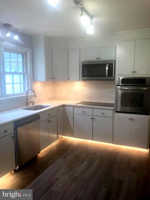 310 Pine Tree Rd, RADNOR, PA, 19087-3712 | Card Image