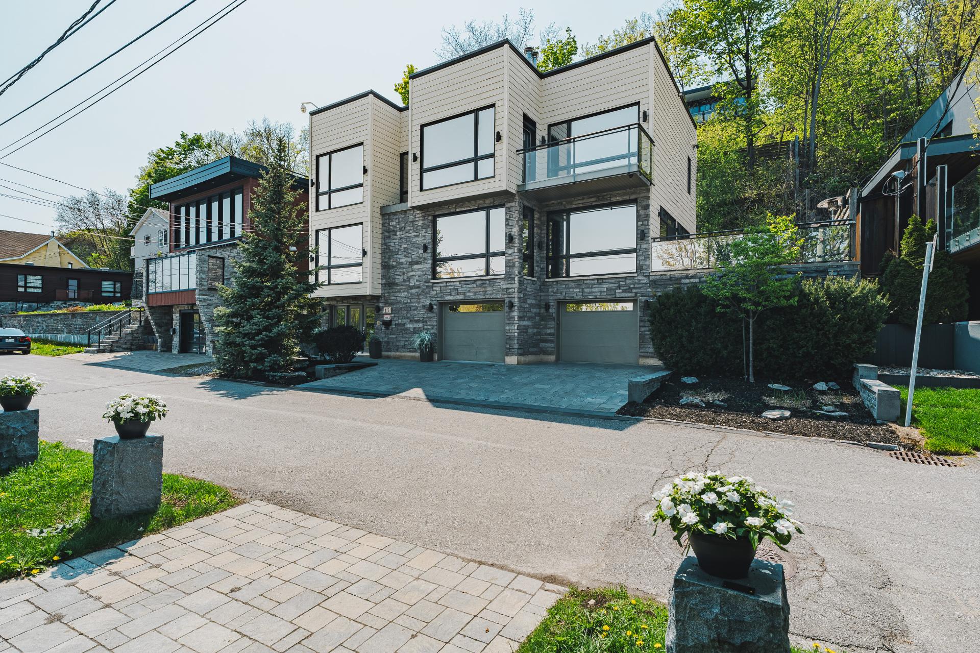 Residential in Laval (Saint-Vincent-de-Paul) 4
