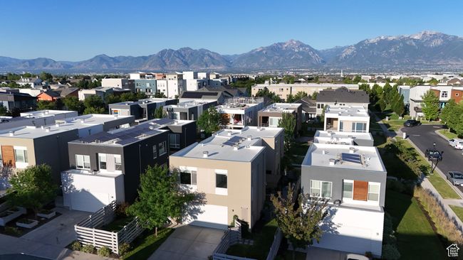 Aerial view of the back of the home | Image 37