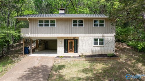 10038 Torino Dr Se, Huntsville, AL, 35803-1122 | Card Image