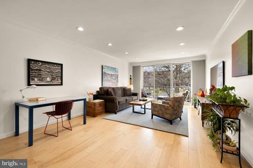 1-208-4977 Battery Ln, BETHESDA, MD, 20814-4931 | Card Image