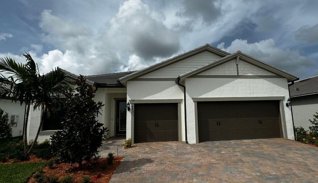 Courances Dr, Port Street Lucie, FL 34984