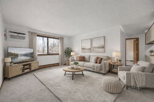 apt-34-814 Benton Dr, Iowa City, IA, 52246-5215 | Card Image