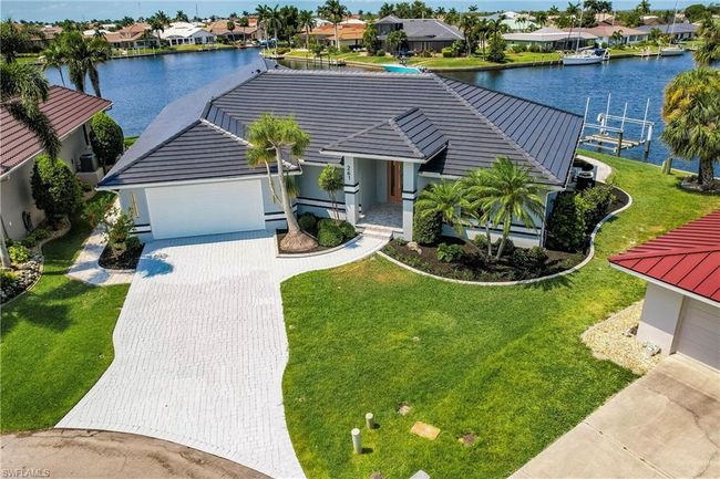 261 Venezia Ct, House other with 3 bedrooms, 4 bathrooms and 2 parking in PUNTA GORDA FL | Image 4