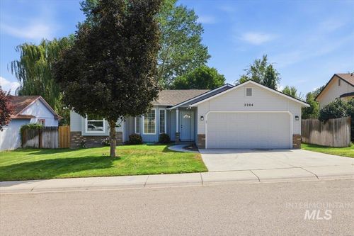 2204 S Ivy St, Nampa, ID, 83686-6189 | Card Image