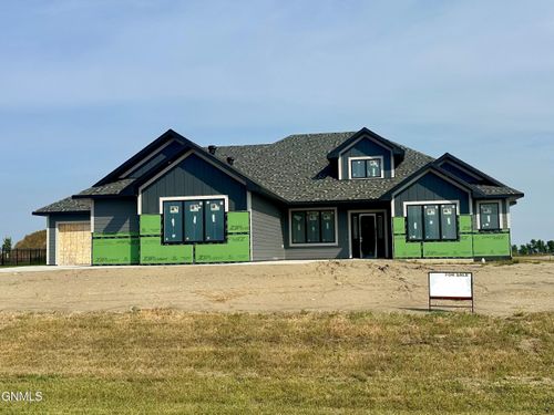 12010 Acadia Dr, Bismarck, ND, 58503-8633 | Card Image