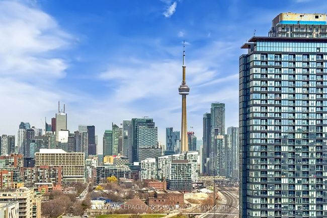 1707 - 80 Western Battery Rd, Condo with 2 bedrooms, 2 bathrooms and null parking in Toronto ON | Image 21