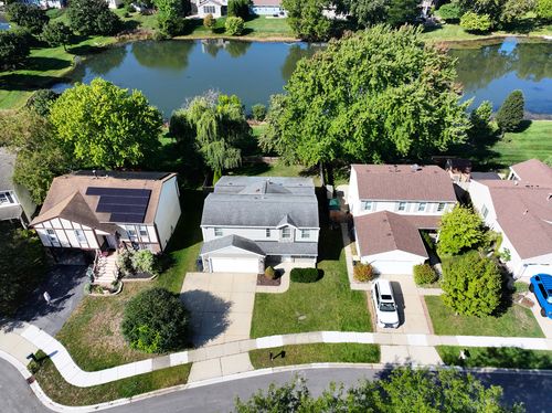 4950 Rochester Dr, Hoffman Estates, IL, 60010-5622 | Card Image