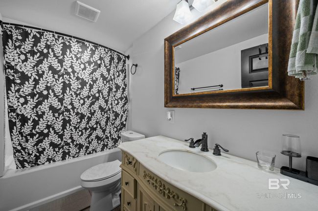 Bathroom | Image 23