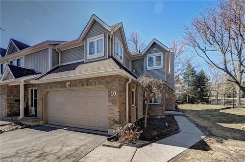 10-524 Beechwood Dr, Waterloo, ON, N2T2G9 | Card Image
