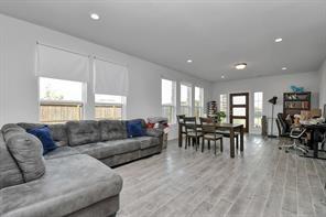 Residential Lease in Rosharon 3