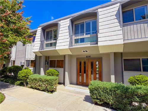 11-6041 Fountain Park Lane, Woodland Hills, CA, 91367 | Card Image