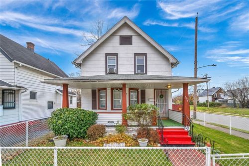 3576 E 104th St, Cleveland, OH, 44105-2456 | Card Image