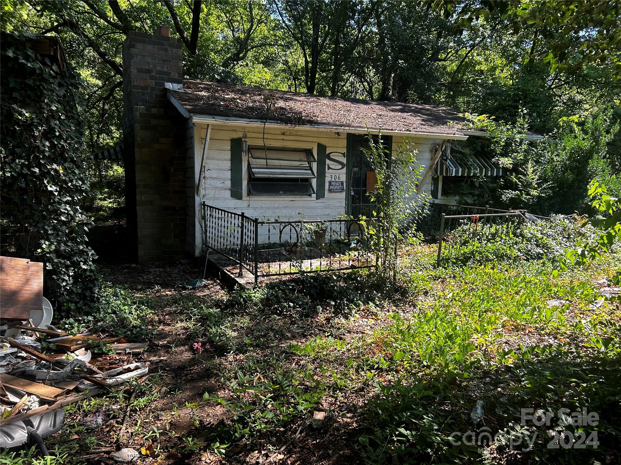 Queens Rd, Gastonia, NC 28052