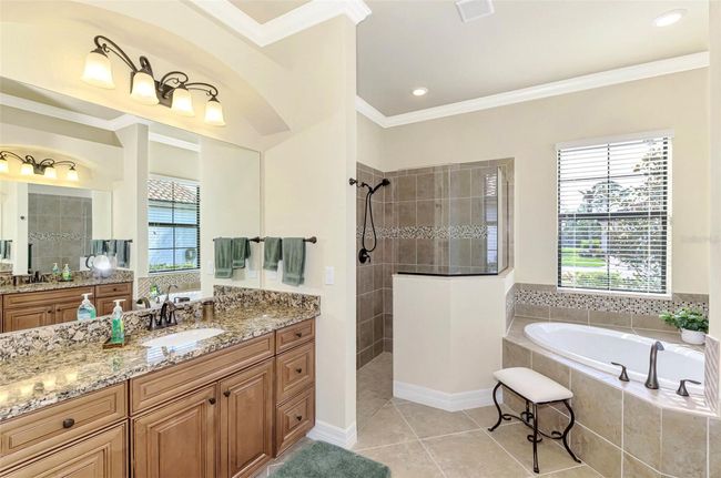En-Suite Bathroom w/Dual Vanities, Walk-In Shower & Garden Tub | Image 43