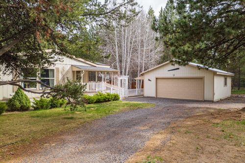 147135 Bills Rd, Gilchrist, OR, 97737-9721 | Card Image