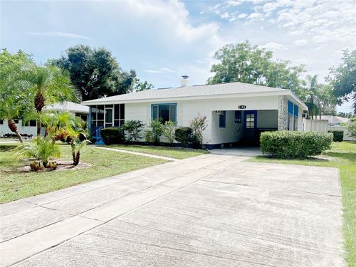 1308 Essex Dr N, St Petersburg, FL, 33710-5610 | Card Image