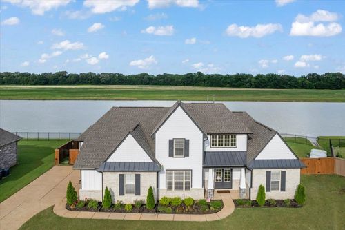 6402 Clarkson Cire, Arlington, TN, 38002 | Card Image