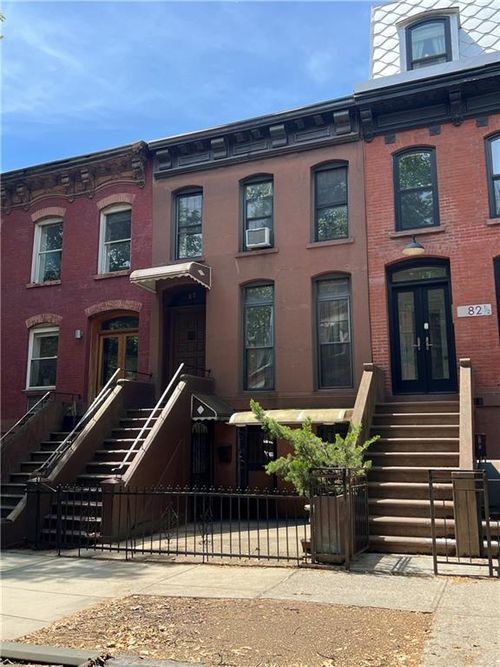 84 Douglass St, Brooklyn, NY, 11231-4715 | Card Image