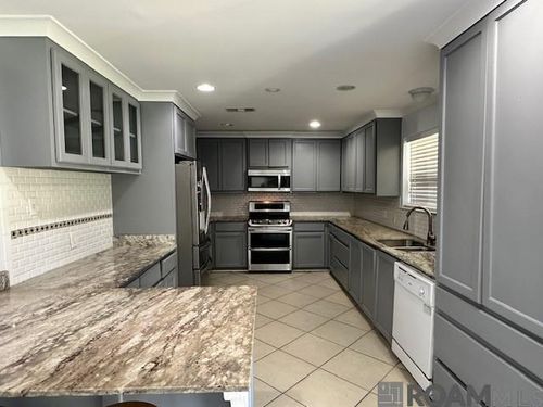 7400 Magnolia Beach Rd, Denham Springs, LA, 70706-1226 | Card Image